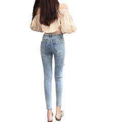 Woman Skinny Leg Denim Jeans