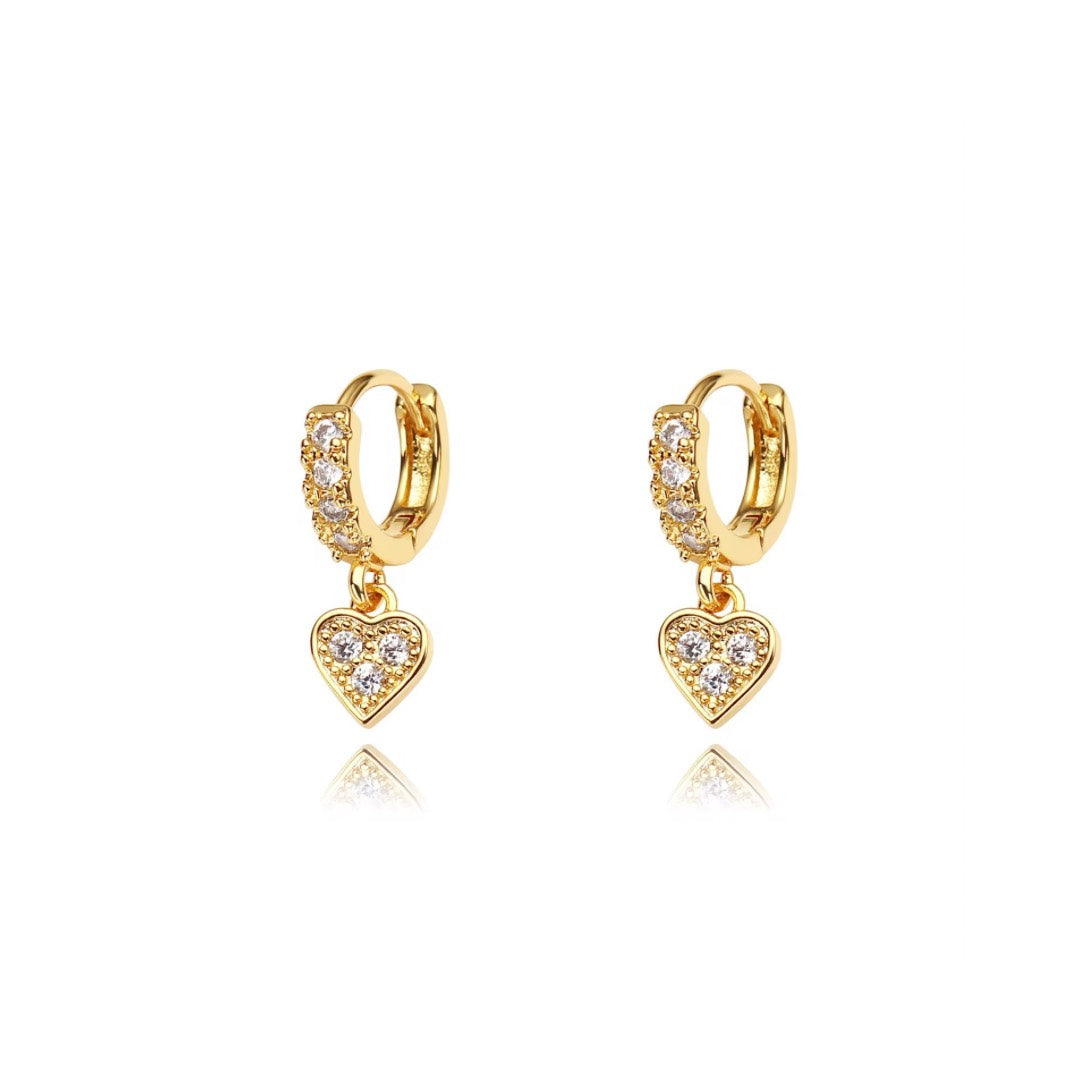 Accessories Elegant 18 Carat Gold Heart Drop Earrings