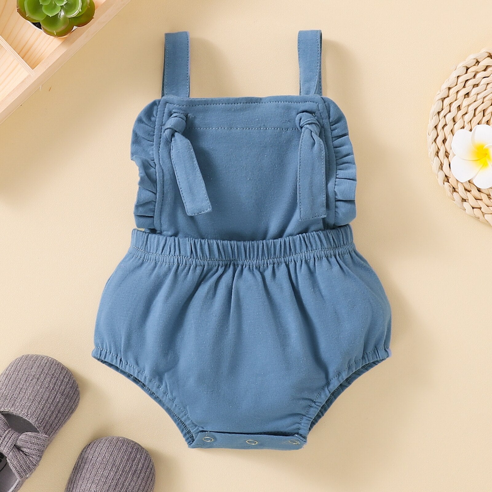 Newborn Girl Sleeveless Ruffles Elastic Waist Bodysuit