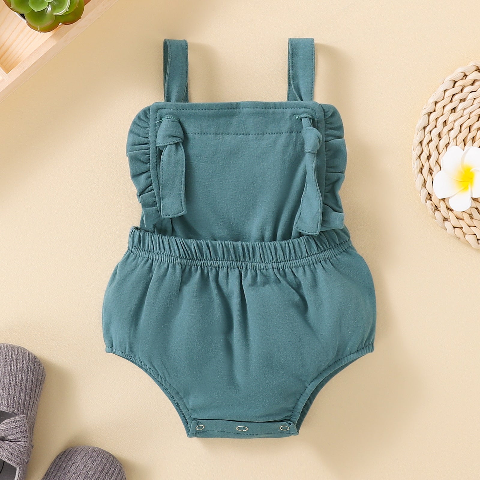 Newborn Girl Sleeveless Ruffles Elastic Waist Bodysuit