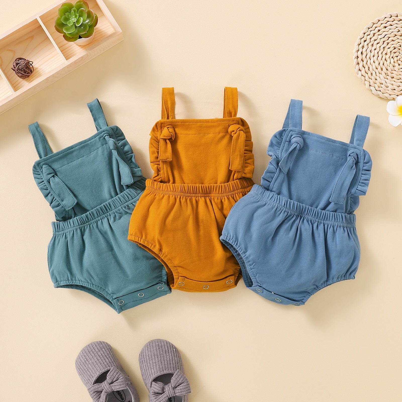 Newborn Girl Sleeveless Ruffles Elastic Waist Bodysuit