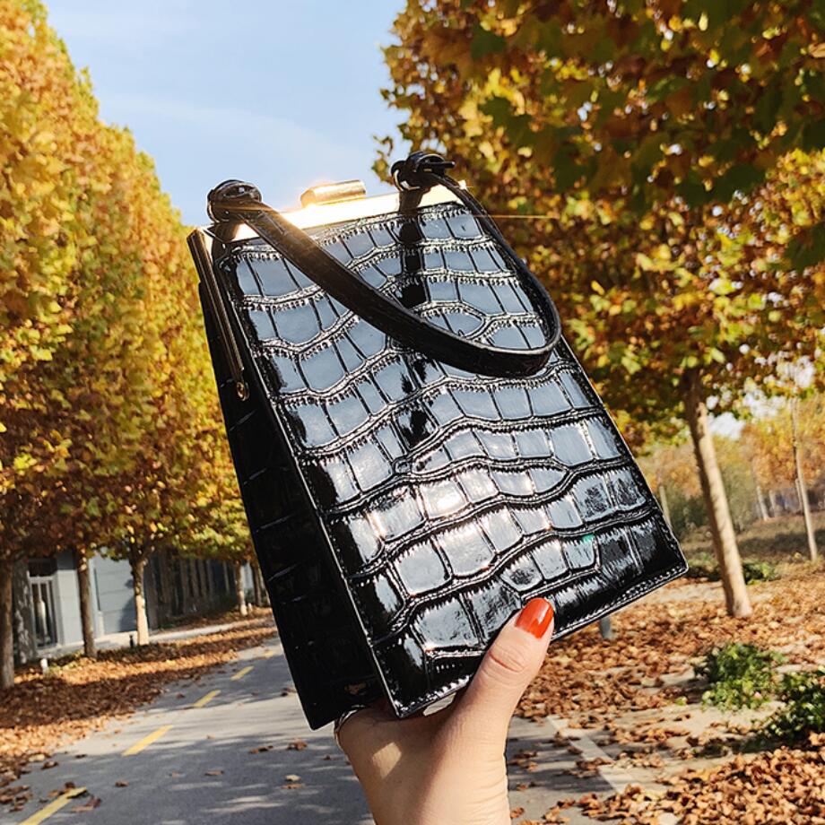 Women Small Crocodile Pattern Clip Crossbody, Shoulder Bag