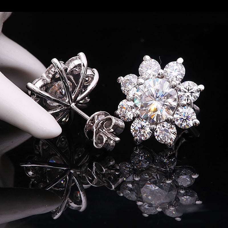 1.0ct 5.0mm Round Excellent Cut DF Color VVS1 Moissanite 18K White gold Stud Flower Earring