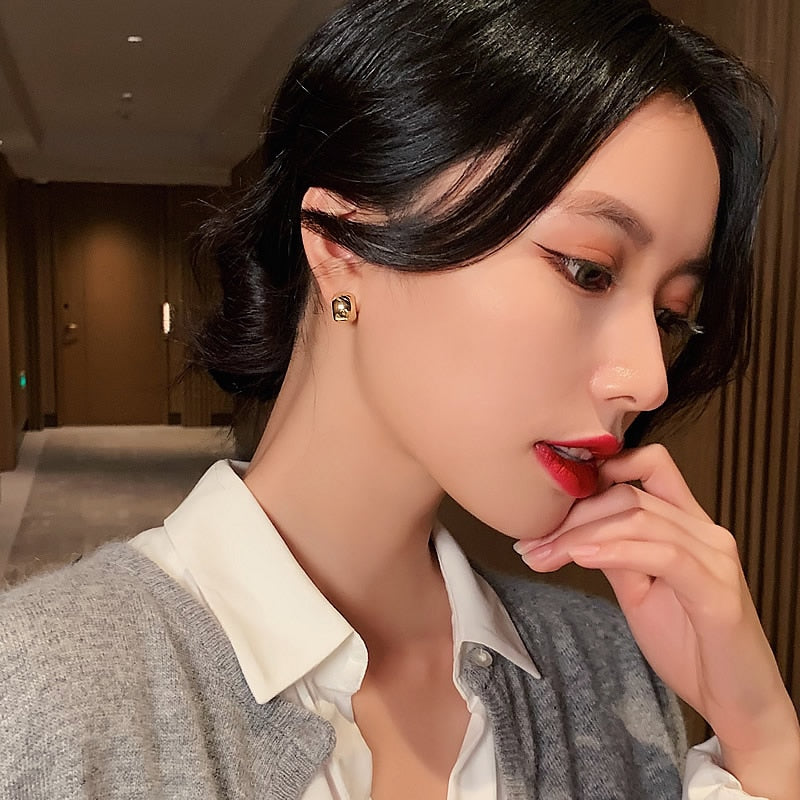 Accessories Women Small Elegant Stud Earrings
