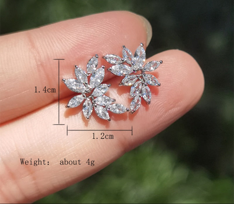 Woman Cubic Zircon Crystal Flower Stud Earrings