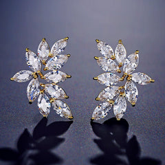 Woman Cubic Zircon Crystal Flower Stud Earrings