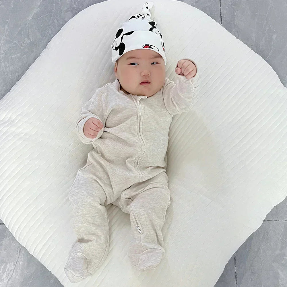 Newborn Unisex Cotton Long Sleeve Footed Zip Rompers