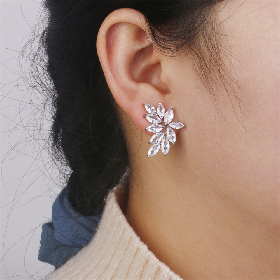 Woman Cubic Zircon Crystal Flower Stud Earrings