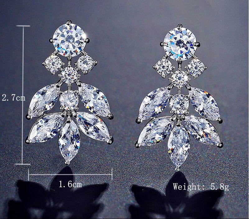 Woman Cubic Zircon Crystal Flower Stud Earrings