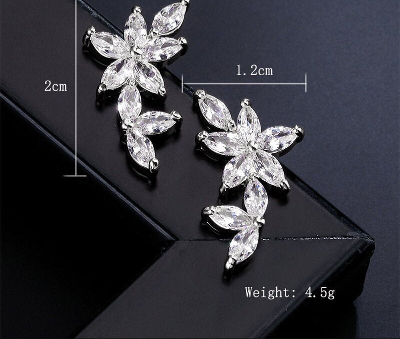 Woman Cubic Zircon Crystal Flower Stud Earrings