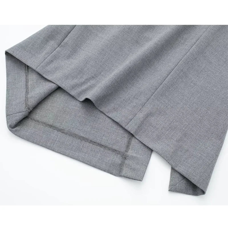 Women Boxer Pleated Straight Slit Skirt