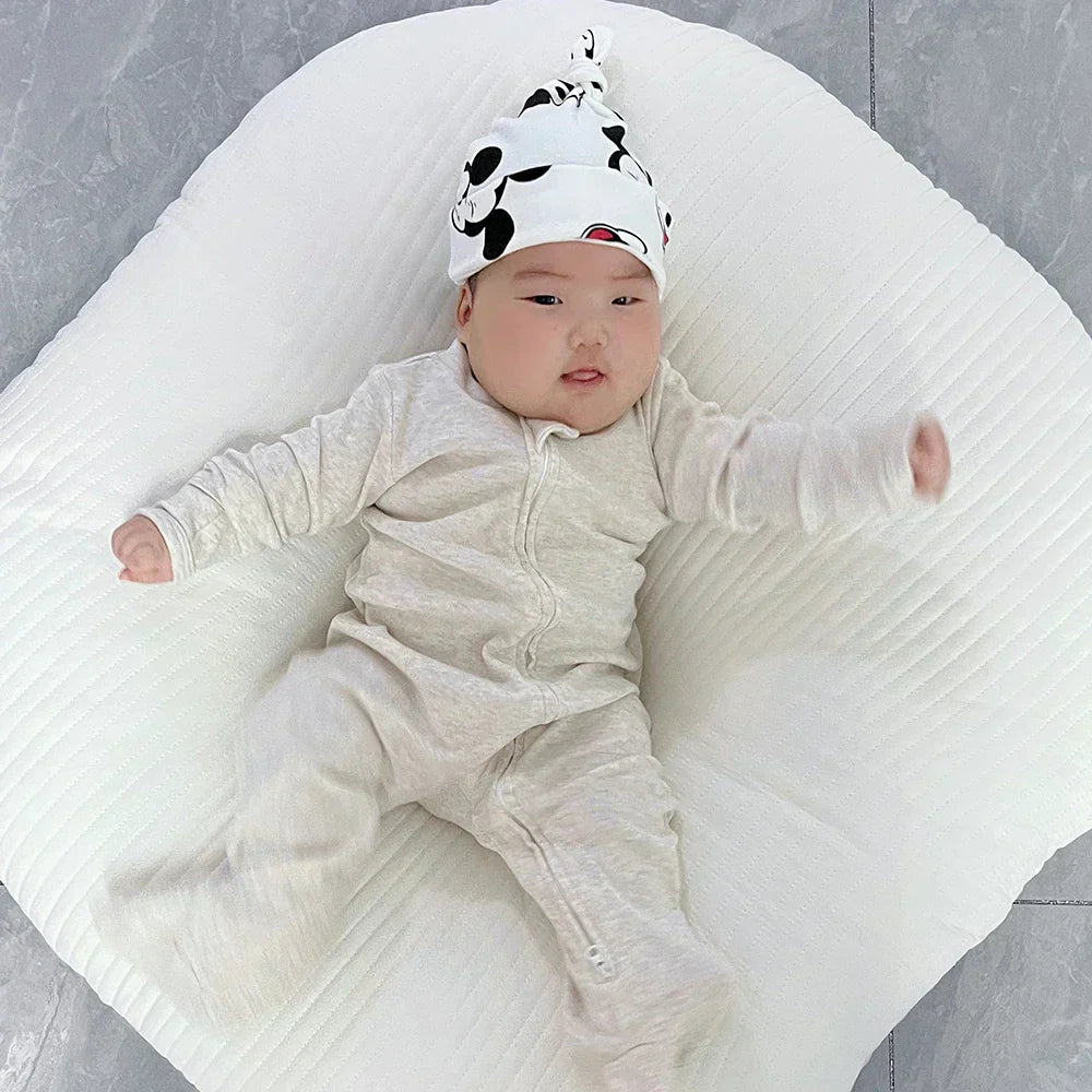 Newborn Unisex Cotton Long Sleeve Footed Zip Rompers