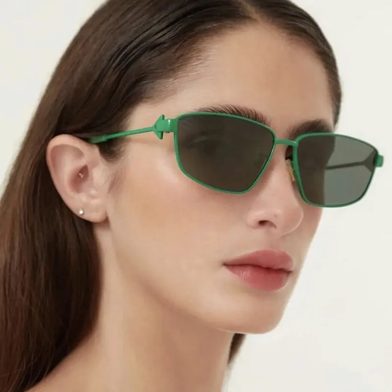 Accessories Unisex Vintage Square Metal Frame Sunglasses